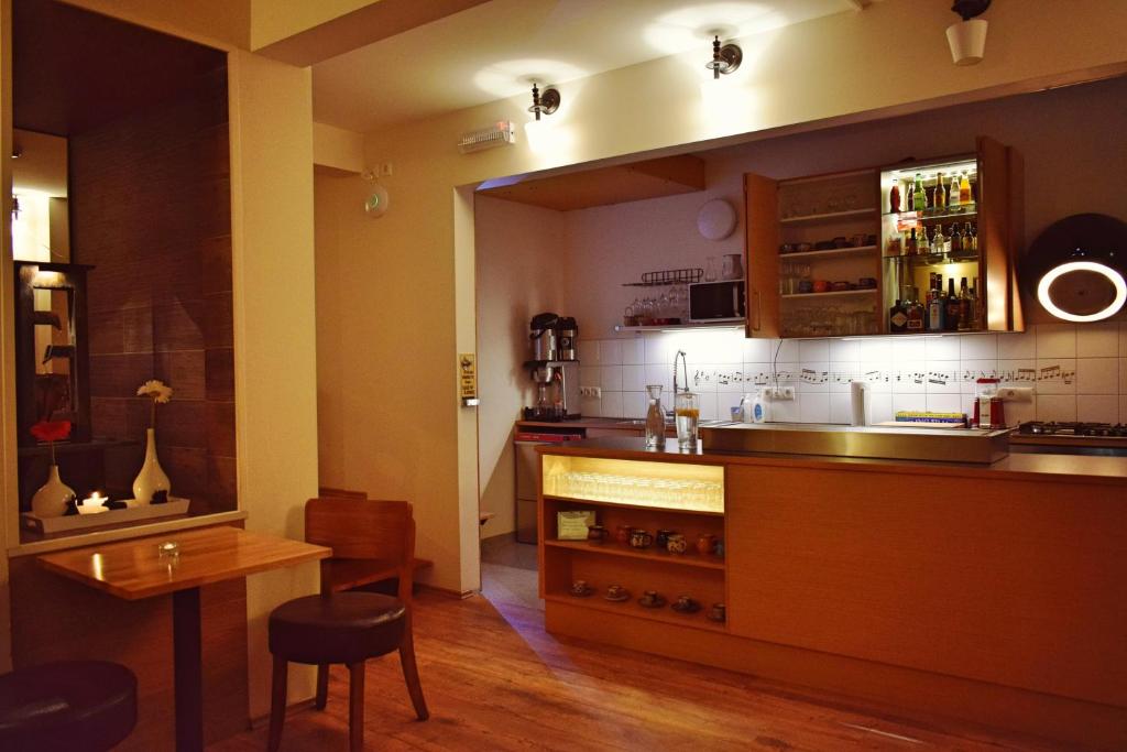Kuchyň nebo kuchyňský kout v ubytování Hotel Jazz - By Keflavik Airport - Reykjavik - Iceland