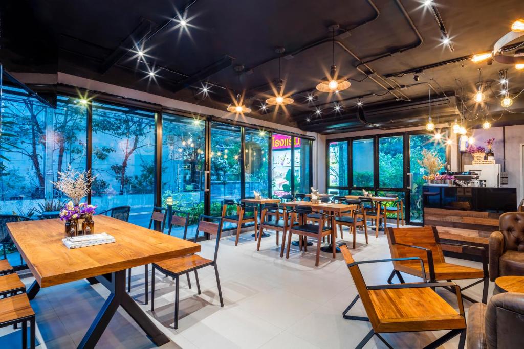 Livotel Hotel Lat Phrao Bangkok - Resim 38