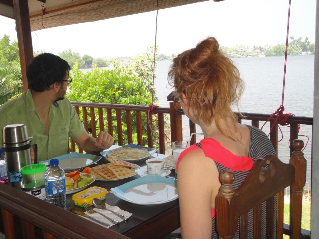 Sapara River Guest - Deluxe Double Room
