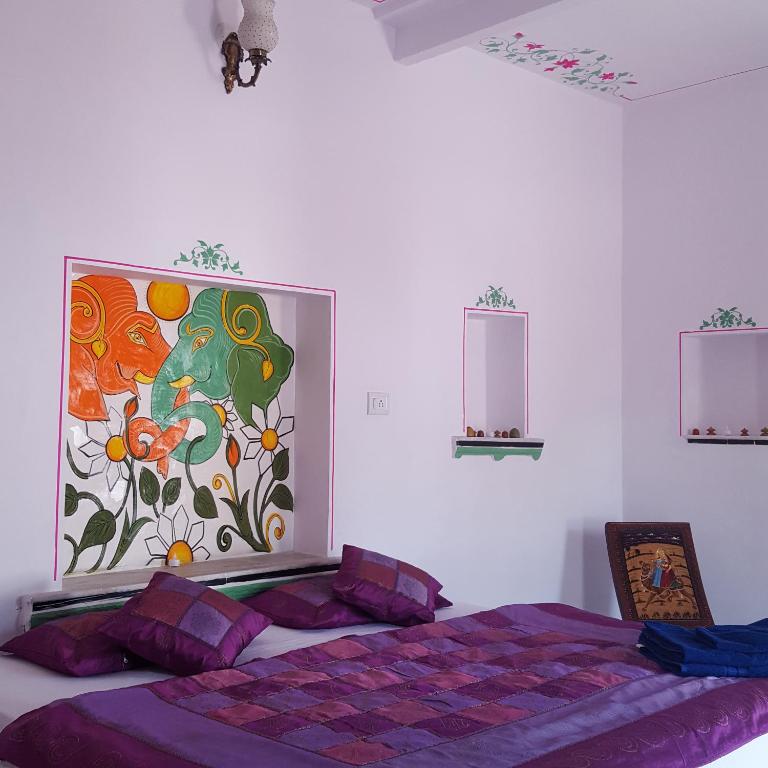Voodi või voodid majutusasutuse Hari Niwas Guest House toas
