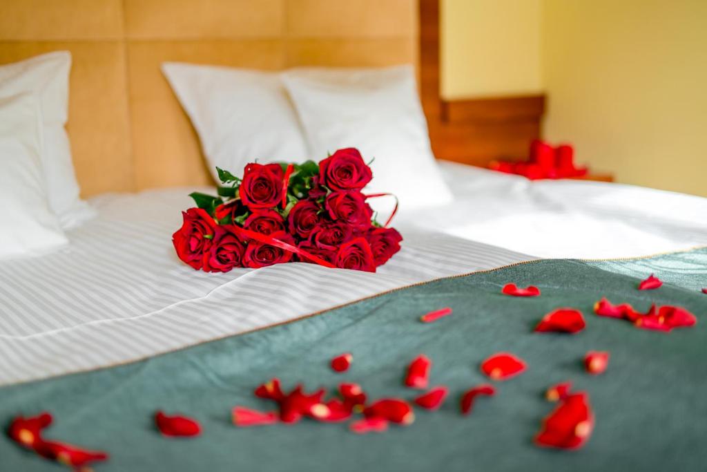 Posteľ alebo postele v izbe v ubytovaní Hotel Hubertus Rzeszów