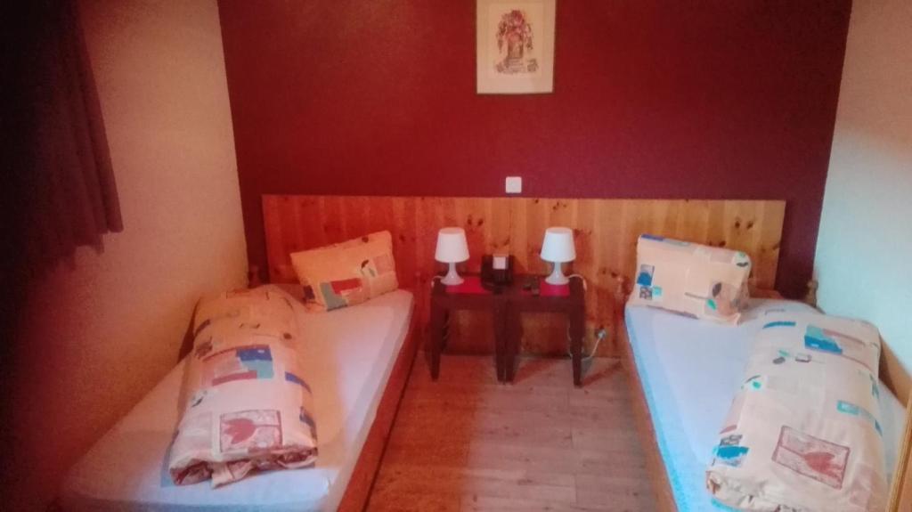 Postel nebo postele na pokoji v ubytování Minster Hotel