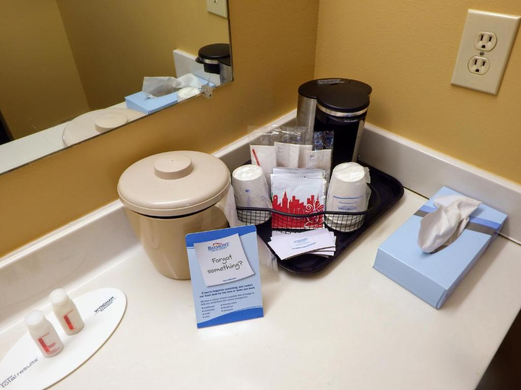 Baymont by Wyndham Florence/Muscle Shoals - King Room - Primer Piso/no Fumar