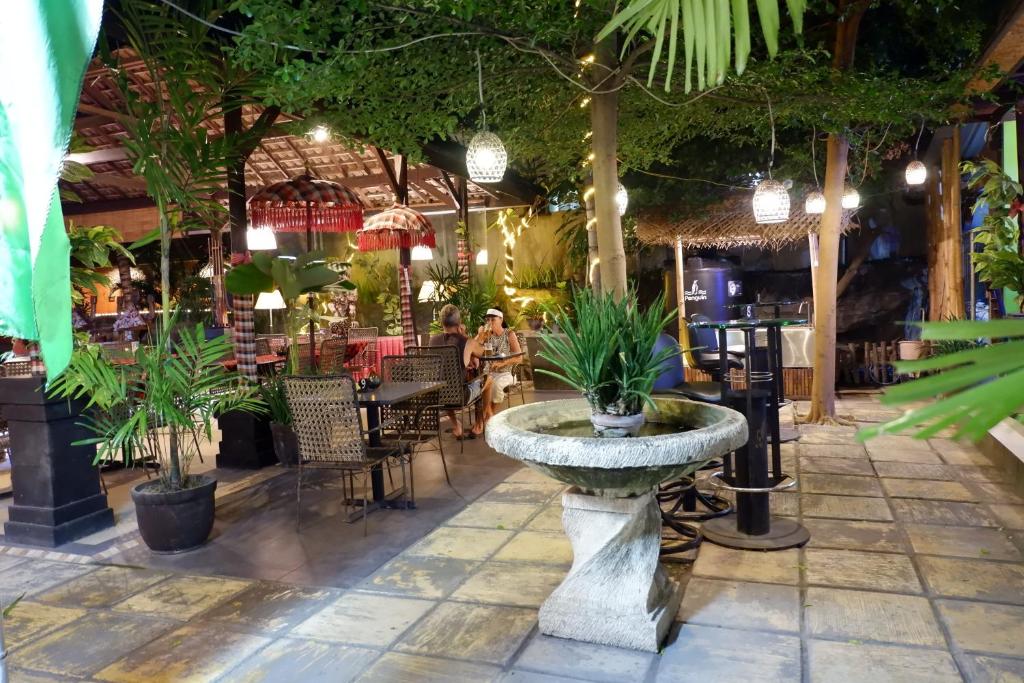Restaurace v ubytování Seminyak Paradiso Hotel