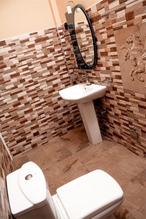 Sea View Tourist Inn - 8