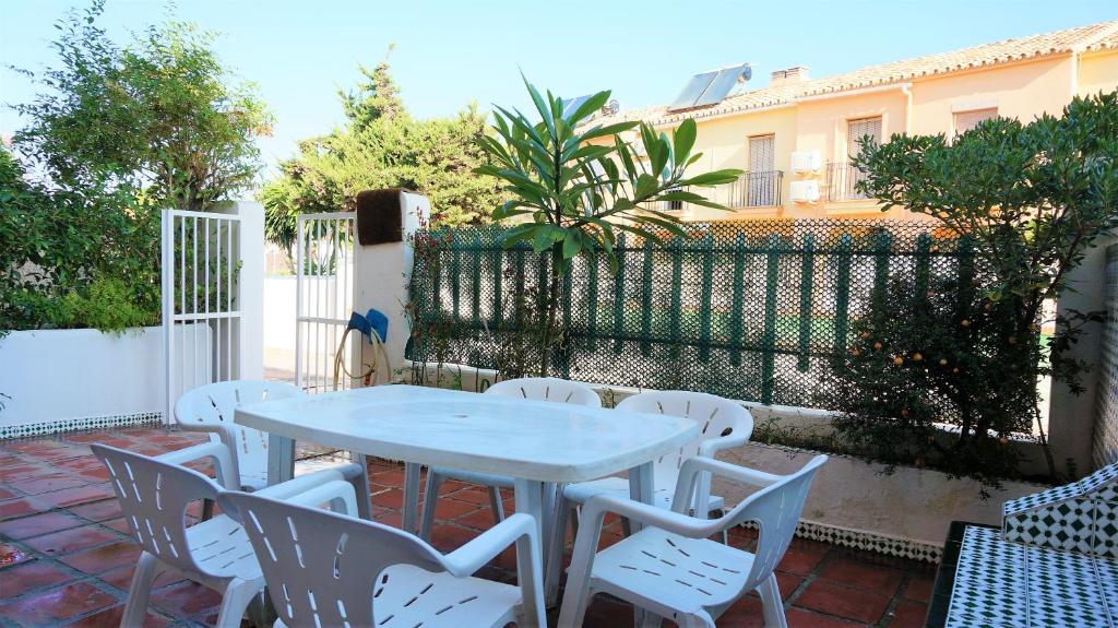 Chalet Biarritz, Torremolinos, Spain - Booking.com