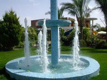 A garden outside Resort altayar Villa altayar 2- Aqua Park