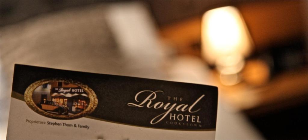 Certifikát, hodnocení, plakát nebo jiný dokument vystavený v ubytování The Royal Hotel