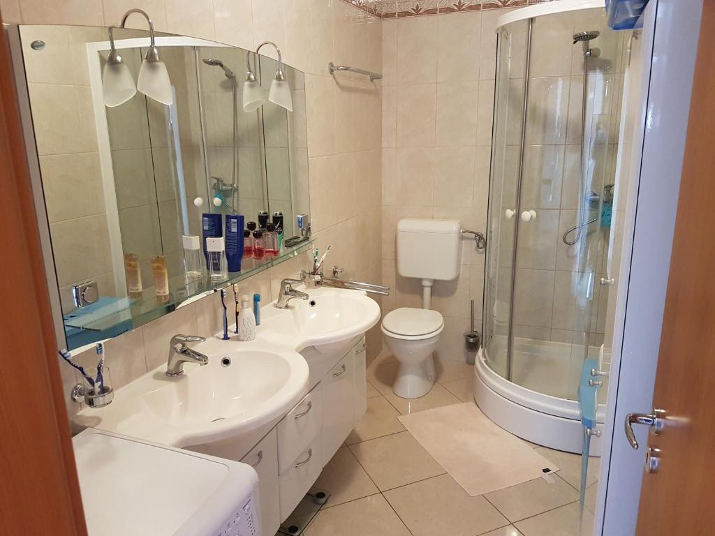 Kúpeľňa v ubytovaní Apartments Stengl