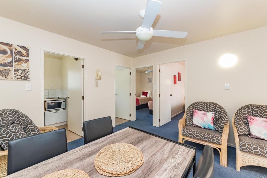 Dolphin Motel - Resim 23