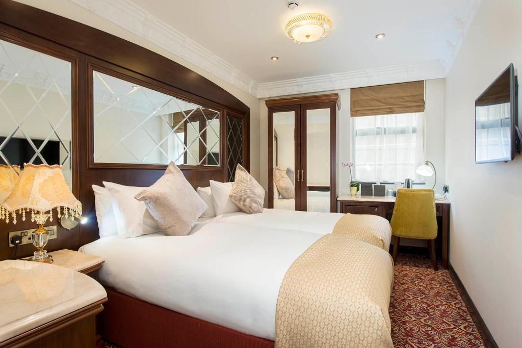 
Deluxe Double or Twin Room
