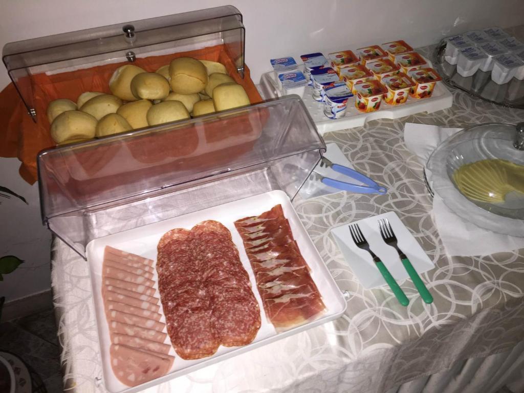 Jídlo v hotelu nebo okolí