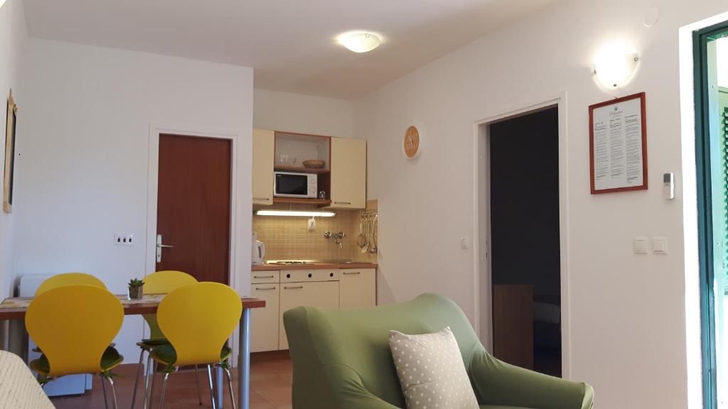 Kuchyň nebo kuchyňský kout v ubytování Amadria Park Camping Trogir - Apartments