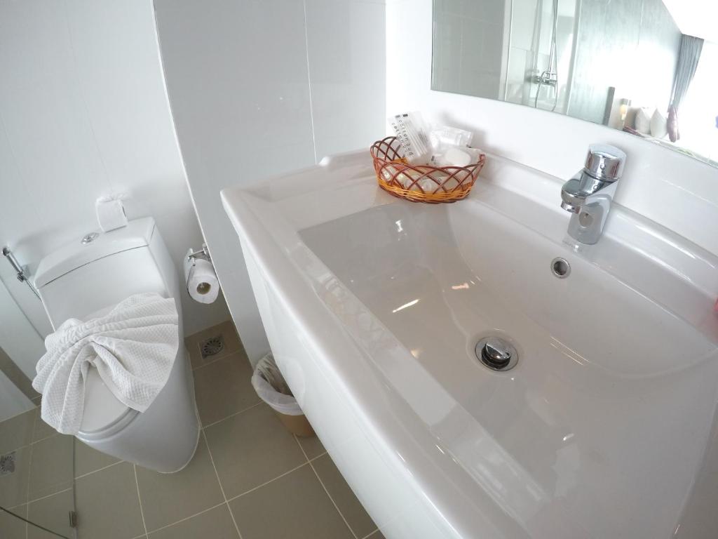 Phoenix Grand Patong