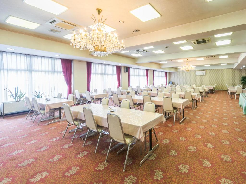 Restaurace v ubytování Riverside Hotel Shoei