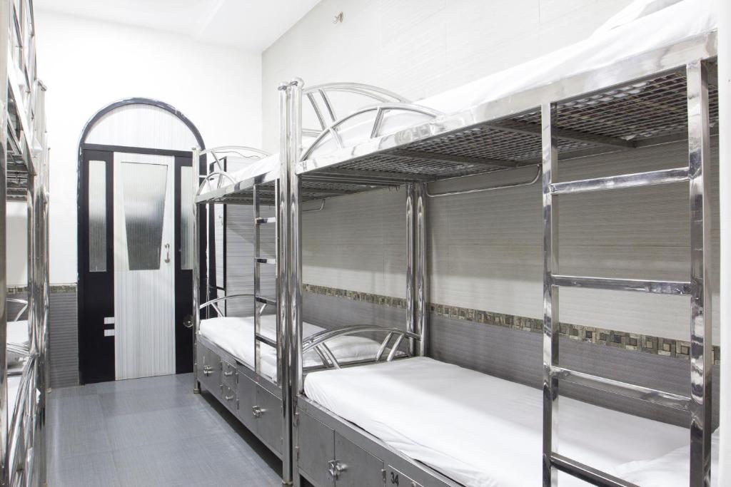 Welcome Guest House - Litera En La Habitación Del Dormitorio Masculino