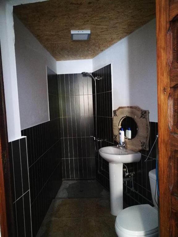 Koupelna v ubytování Casa rural el Burro