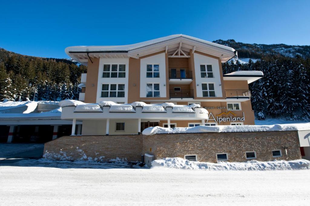 Hotel Garni Alpenland in de winter