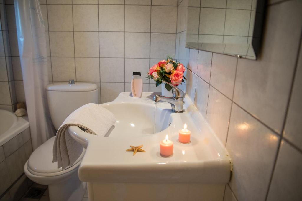 Kúpeľňa v ubytovaní Iliana Villas