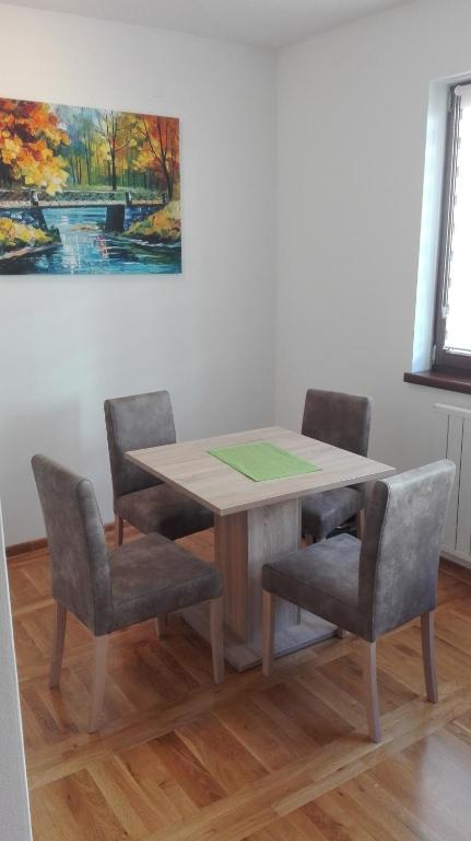 Apartman Svetogorska - Standard Apartment