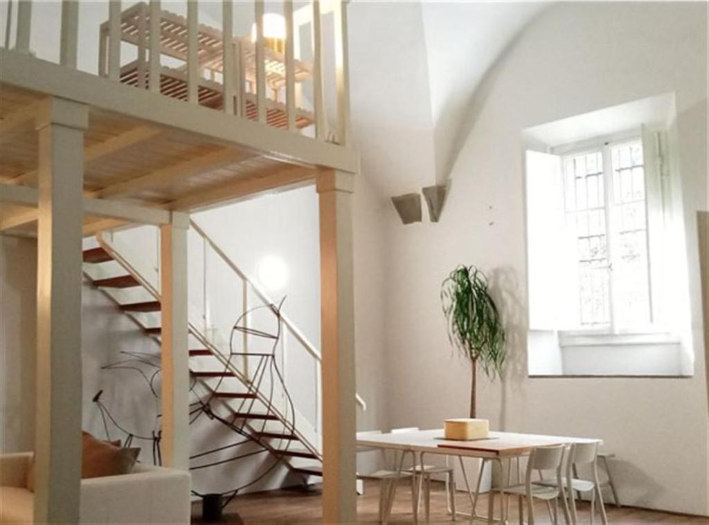 Palazzo Larioni dei Bardi - 1