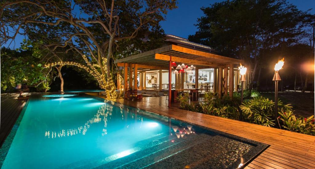 Bazén v ubytování Ibagari Boutique Hotel nebo v jeho okolí