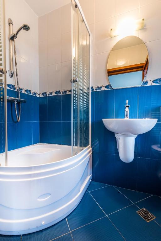 Pensiunea Christiana - Double Room With Balcony