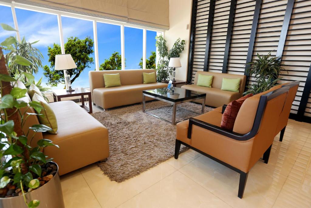 Posezení v ubytování V Hotel Fujairah