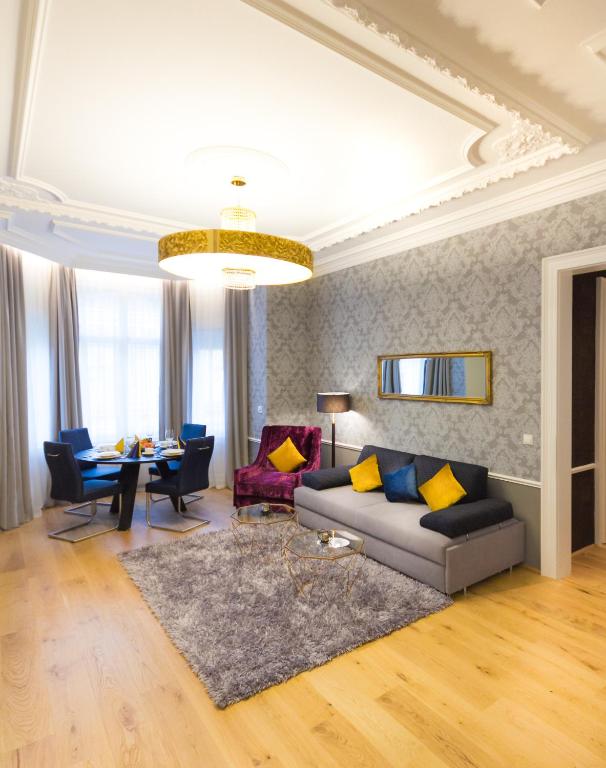Abieshomes Serviced Apartments - Votivpark - 
