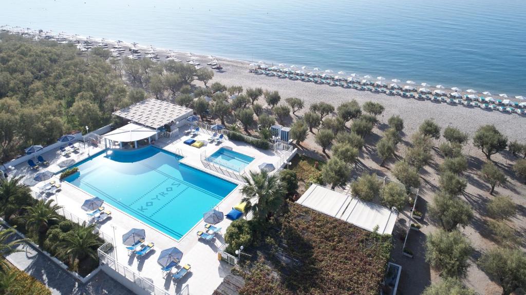 Vue panoramique sur l'établissement Kouros Seasight Hotel