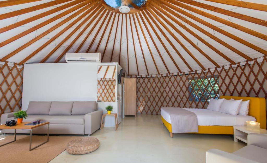 Club Agia Anna - Carpa Ecológica