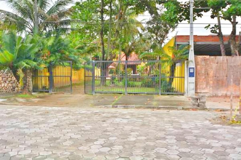  Casa Amarela Praia das Palmeiras