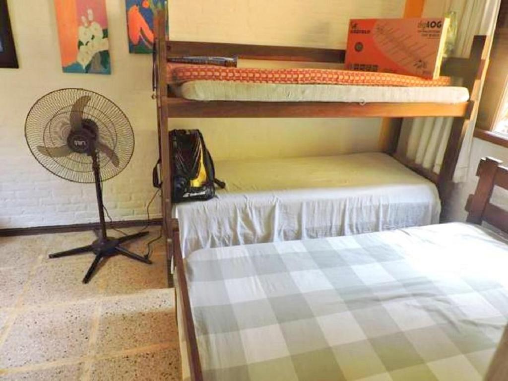  Casa Amarela Praia das Palmeiras