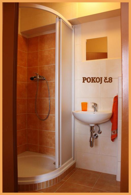 Zdjęcie z galerii obiektu Penzion Pinokio w mieście Boží Dar