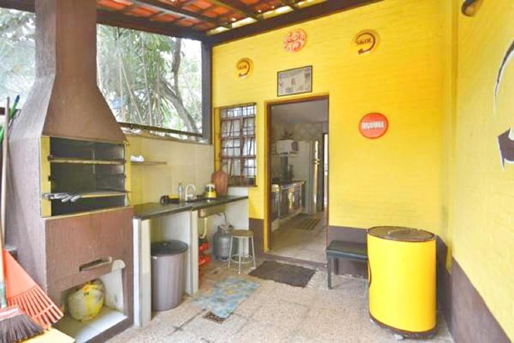  Casa Amarela Praia das Palmeiras