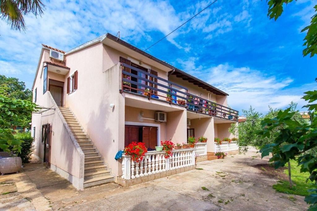 Budova, kde se apartmán nachází