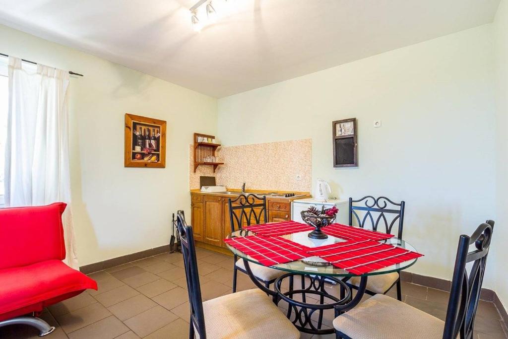 Uma área de estar em Apartments Puntica