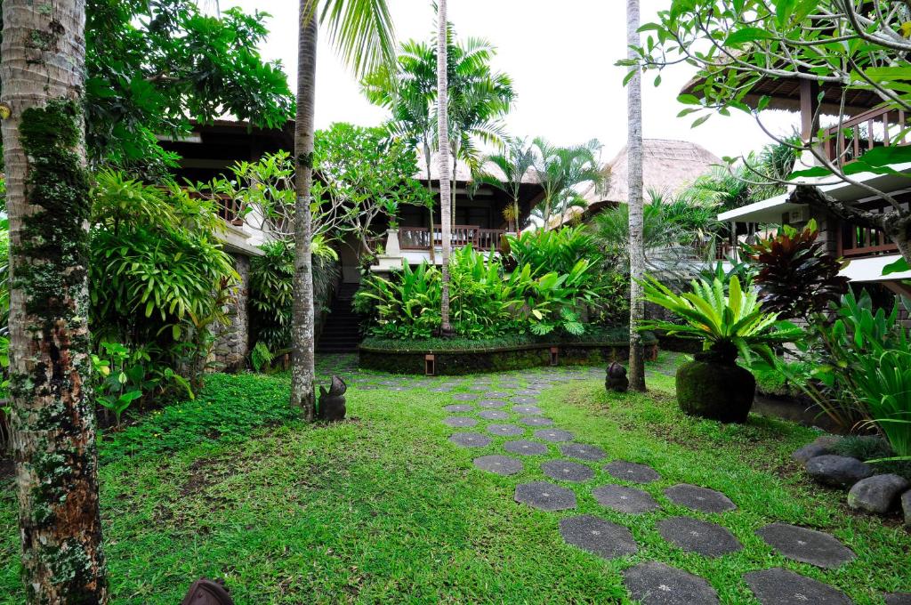Zahrada ubytování Kori Ubud Resort, Restaurant & Spa
