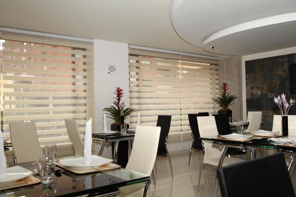 Posezení v ubytování Hotel Suites 108
