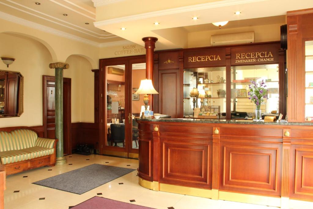 Lounge nebo bar v ubytování Luxury Garni Hotel Brix