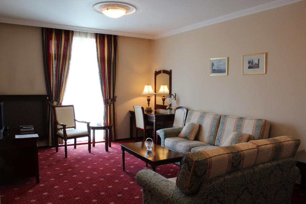 Posezení v ubytování Luxury Garni Hotel Brix