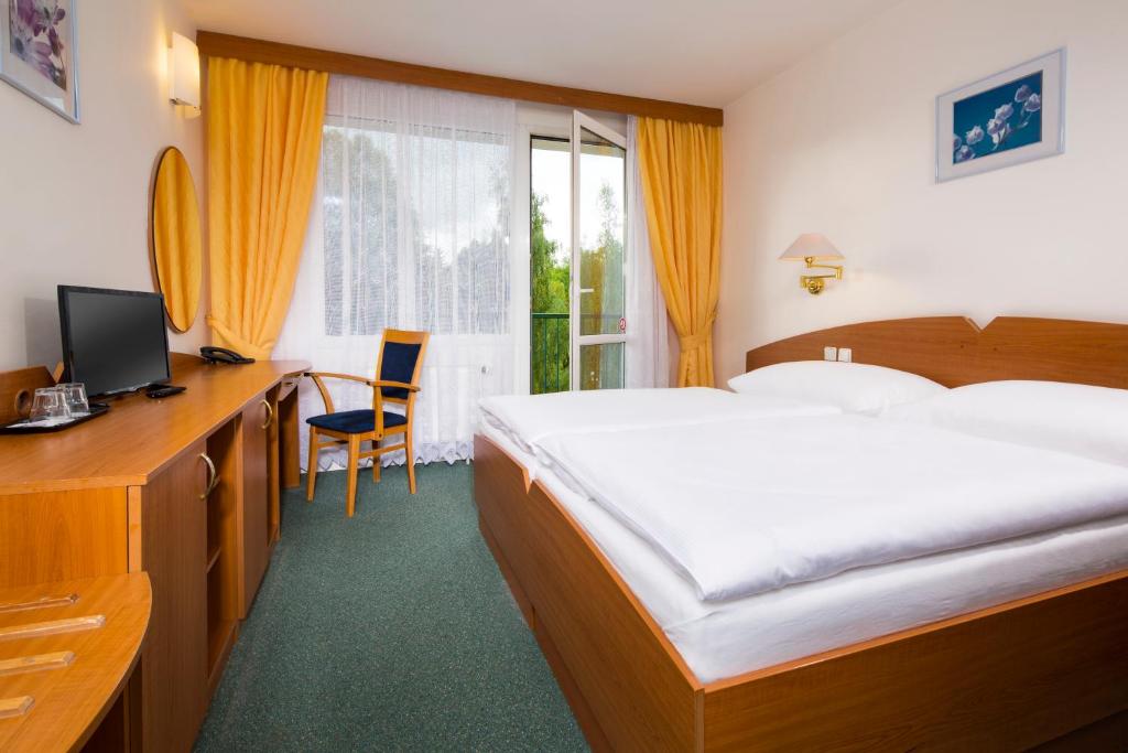 Letto o letti in una camera di Spa Resort Libverda - Hotel Nový Dům