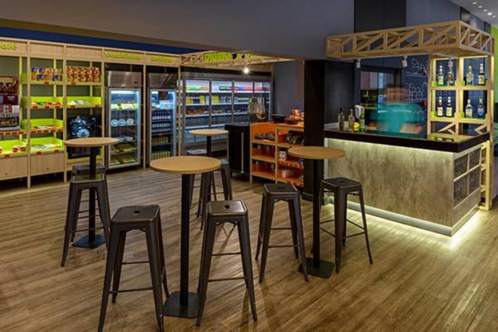 O lounge ou bar de ibis budget Sao Paulo Morumbi