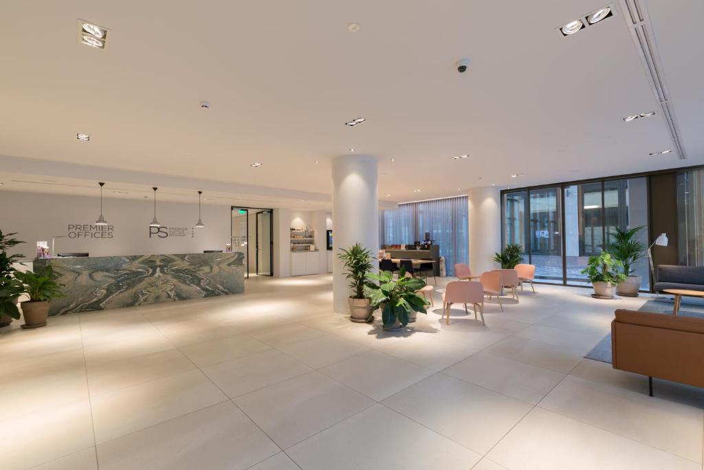 Posezení v ubytování PREMIER SUITES Rotterdam