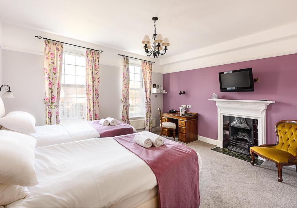 Sherbourne House - Twin Or King Bedroom