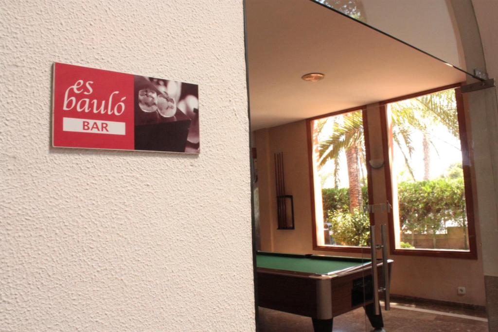 Es Baulo Petit Hotel biliárdasztala