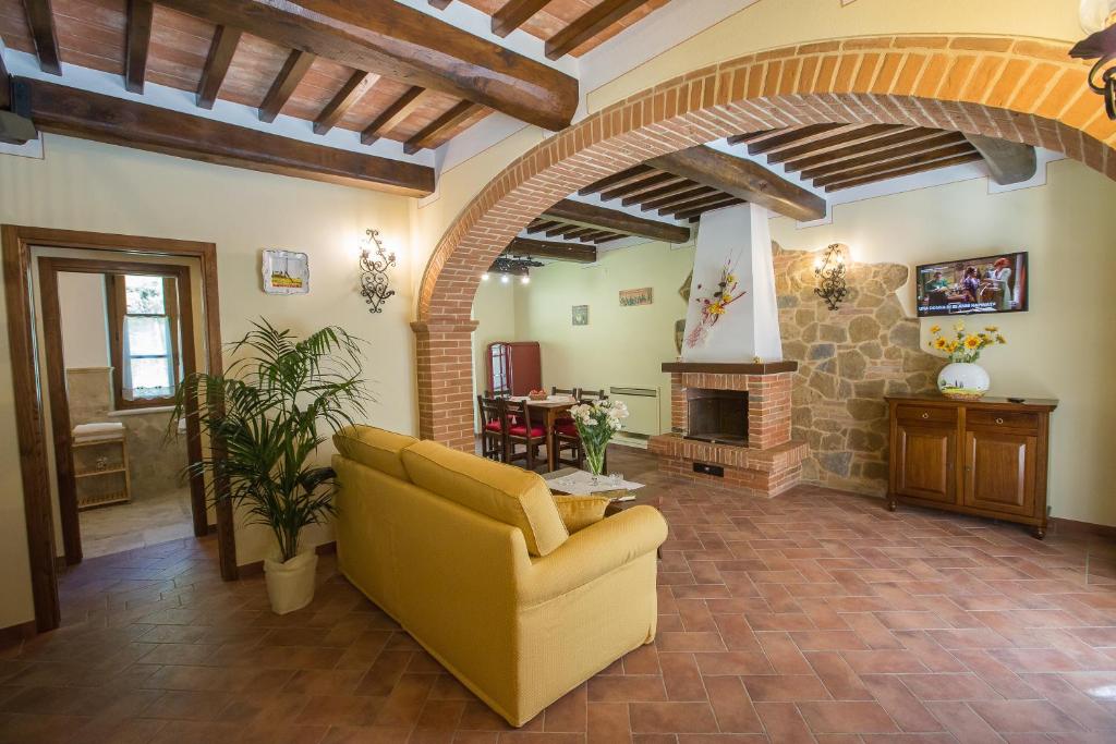 Istumisnurk majutusasutuses Borgo Poggiardelli
