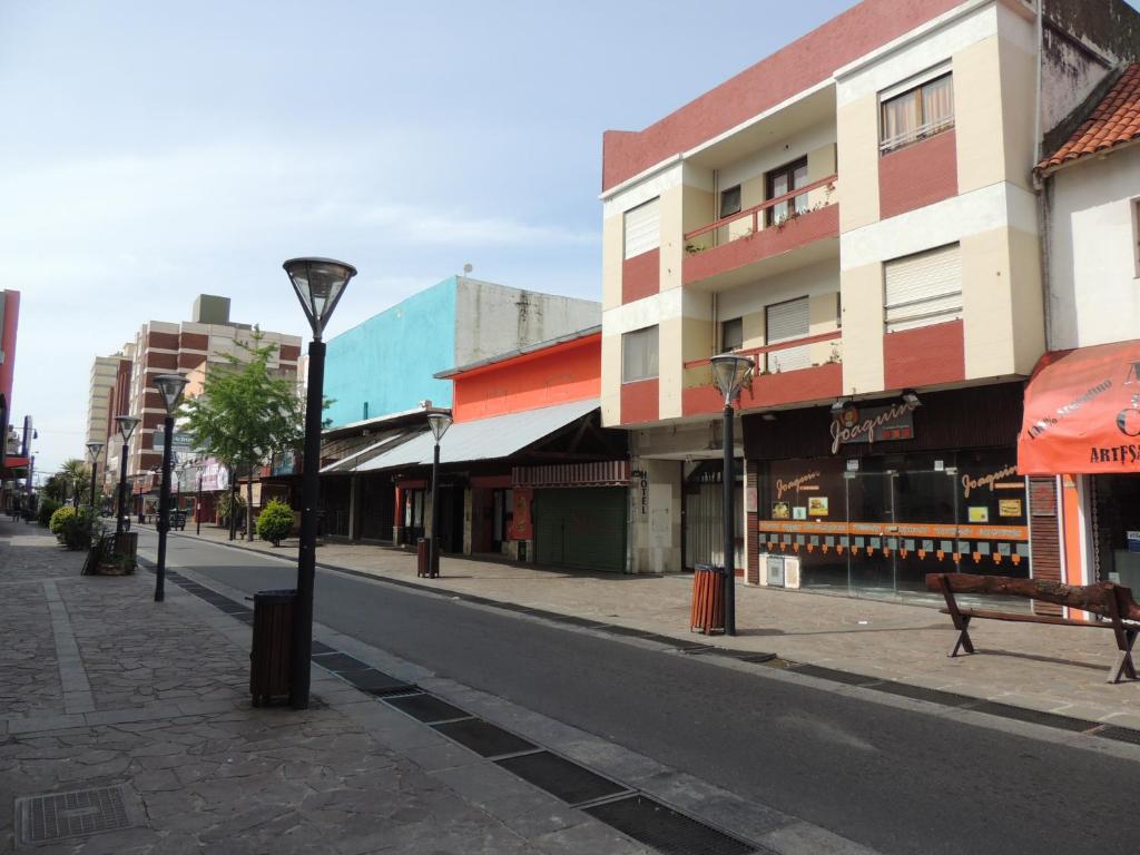 El edificio en el que está el hotel