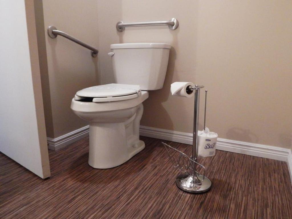 Hôtel-Motel 1212 - Queen Room - Disability Access