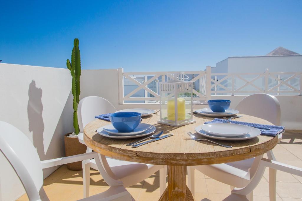 Balkón nebo terasa v ubytování Flower beach suites 17